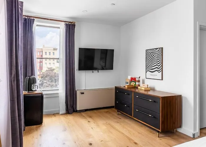 Canal View, Dtwn Bangor, Steps To Great Restaurants, Room # 210